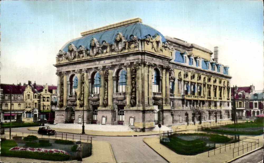 Calais (P.-de-C.) — O Teatro — Edição do Cité, Paris - Frente