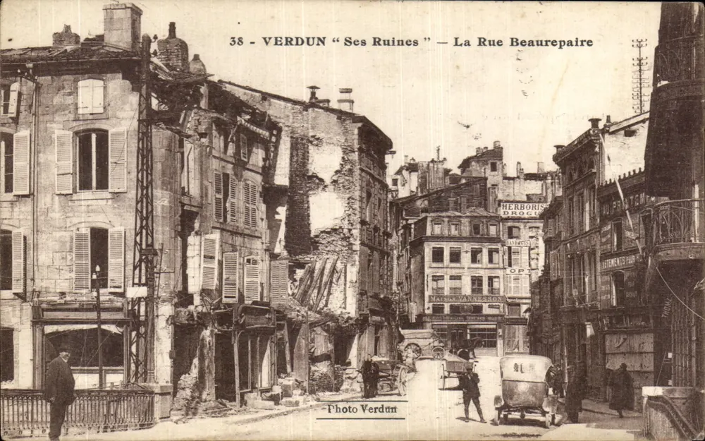 Verdun "Seine Ruinen" — La Rue Beaurepaire — Photo Verdun - Vorderseite