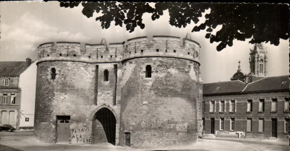 A Porta de Paris — Cambrai (Nord) — Edit. « La Cigogne » - Frente