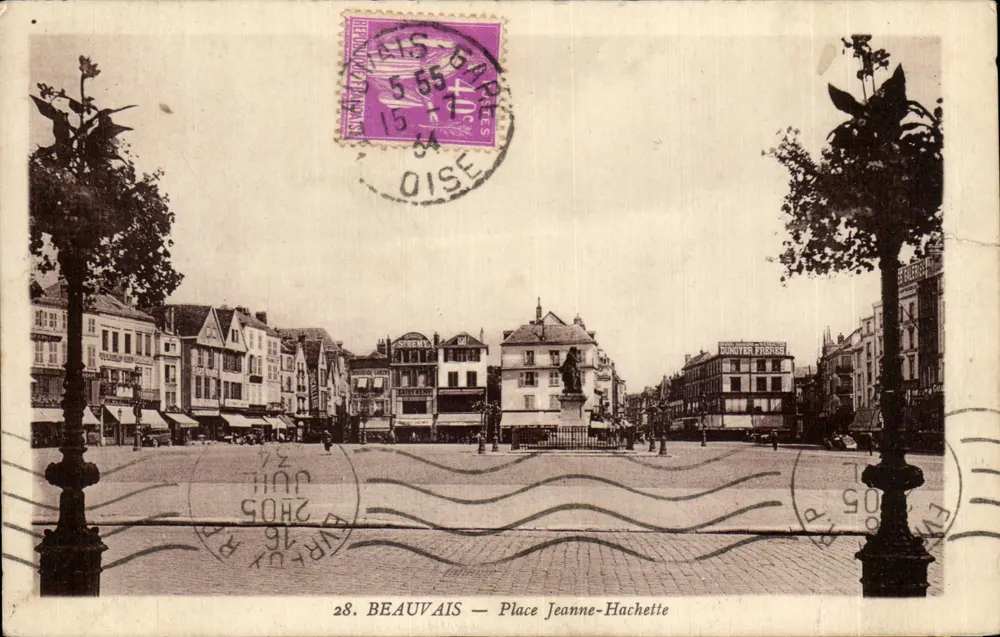 Beauvais — Place Jeanne-Hachette — Éditeur E. Hamigisio, n°28 - Voorkant