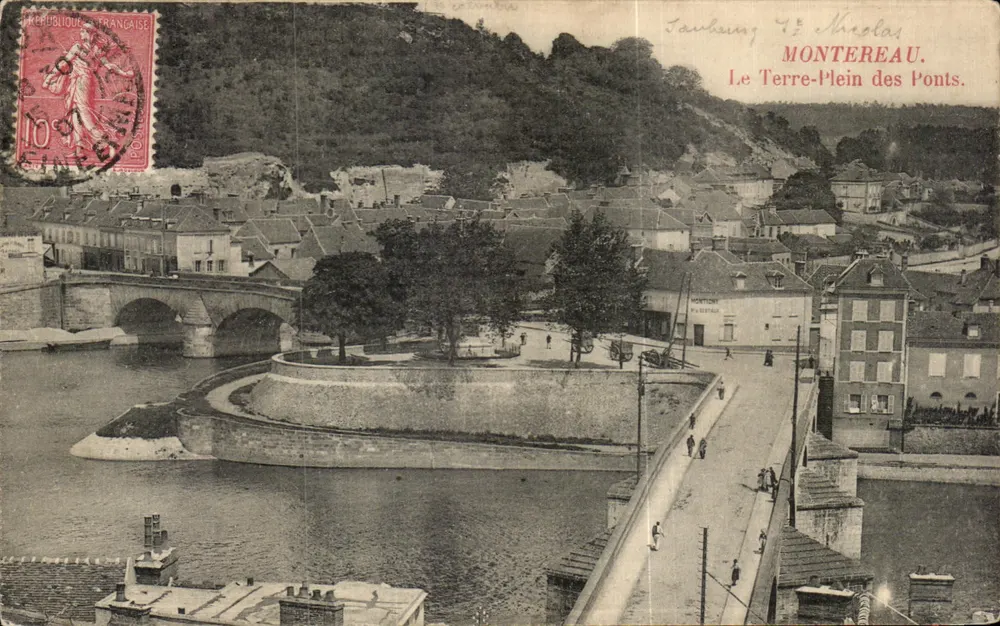 Montereau. Die Terrasse der Brücken — Ansicht der Brücke und Terrasse am Seine — Verleger unbekannt, Seriennummer nicht sichtbar - Vorderseite