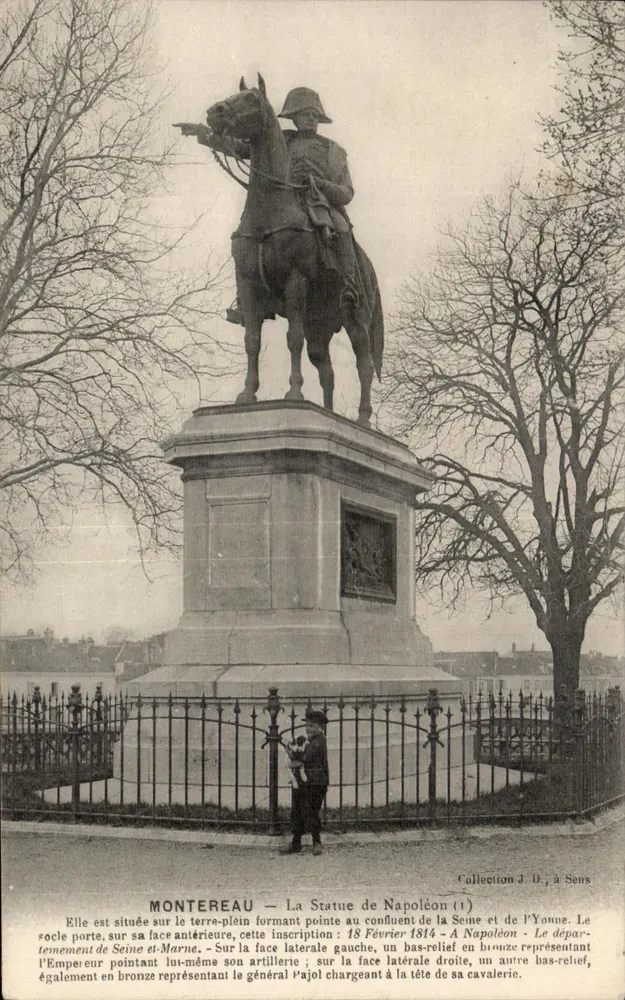 Montereau — Statua di Napoleone — Collezione J. D., a Sens - Recto