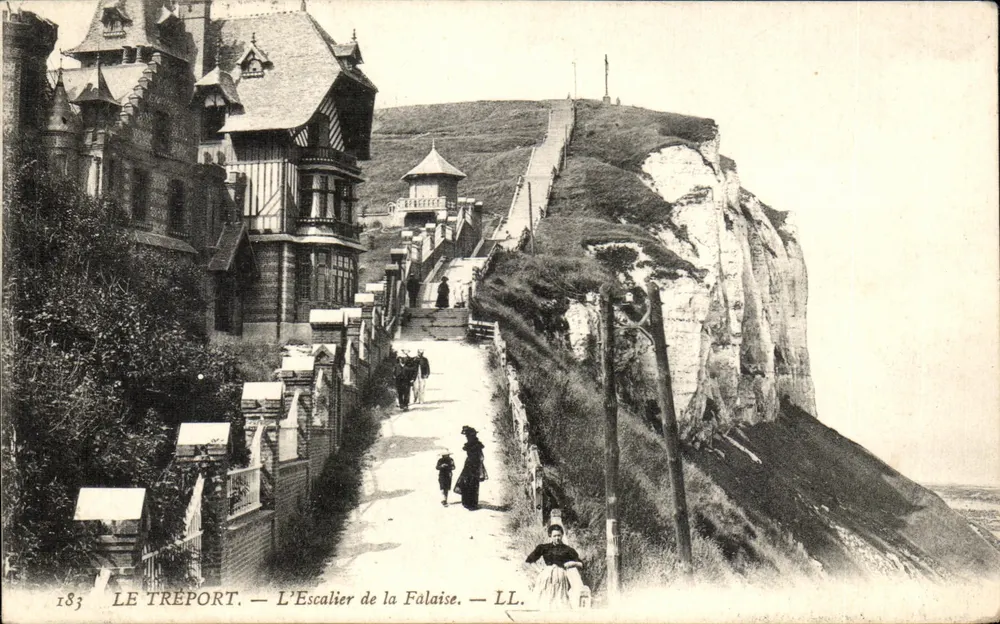 Le Tréport — Die Treppe der Klippe — LL. — 183 - Vorderseite