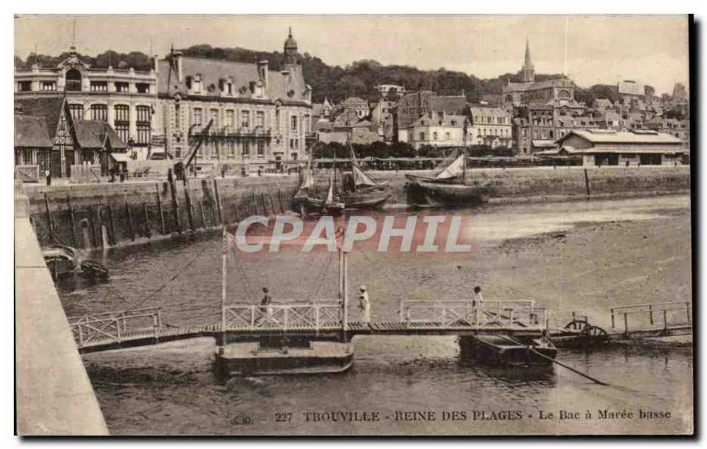 Trouville - Königin der Strände - Niedrigwasser-Steinbrücke - Vorderseite