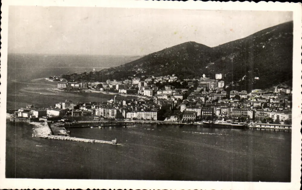 Ajaccio vu d'aviation — Les Éditions A. TOMASI — n° 9109 - Frente