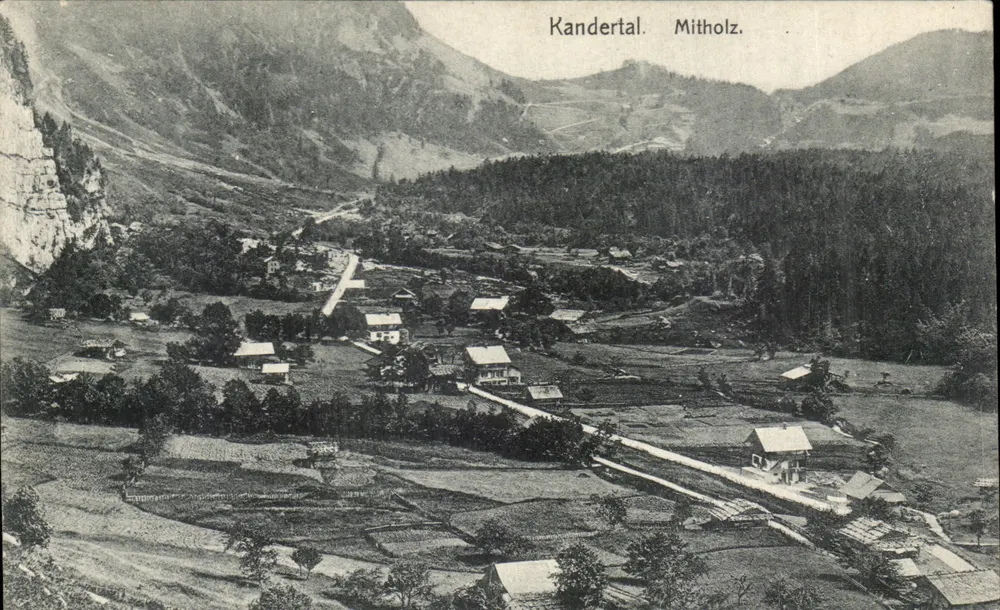 Kandertal. Mitholz. — Vista panorâmica do vilarejo na vales — editor Chr. Brennenstuhl, Meyringen, n° 659 - Frente