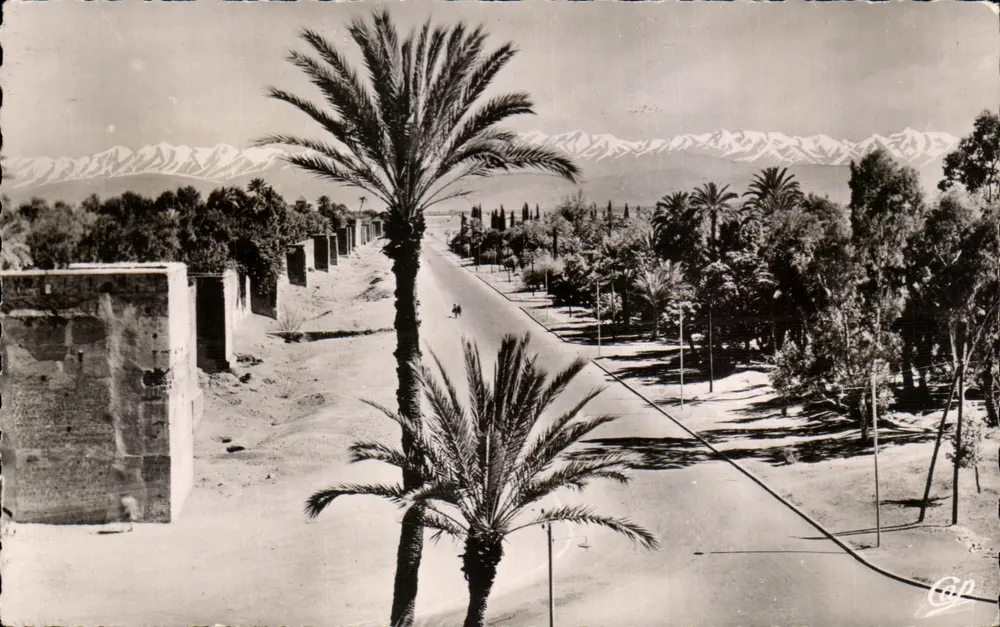 Marrakech — Die Mauern und die Atlas-Kette — Verlag RAPHIL - Vorderseite