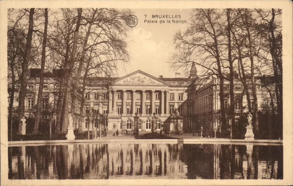 Bruxelas — Palácio da Nação — Edição Livraria Central - Frente