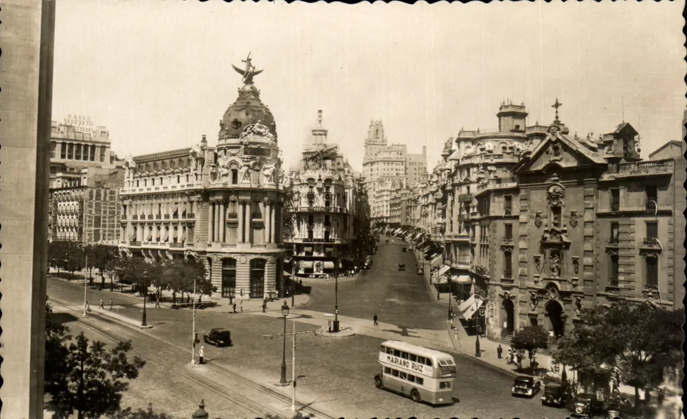 Madrid — Place de la Concorde — Verlag: Ediciones F. Molina - Vorderseite