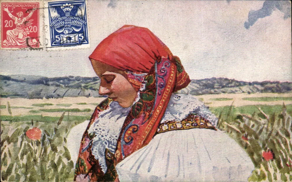Frau im traditionellen slowakischen Kleid — ländlicher Landschaft — Verlag Iozá Uprka, Serie II, n°7 - Vorderseite