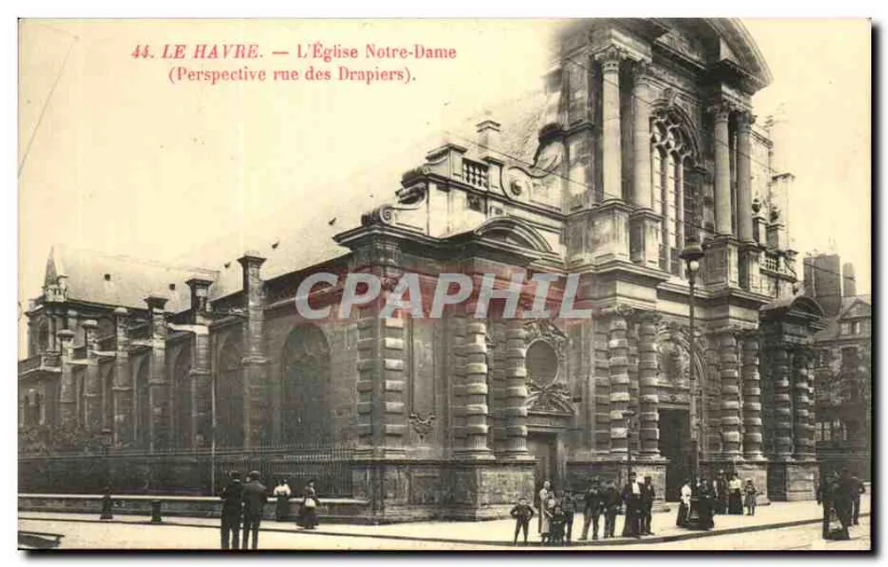Le Havre — Die Kirche Notre-Dame (Perspektive der Rue des Drapiers) - Vorderseite