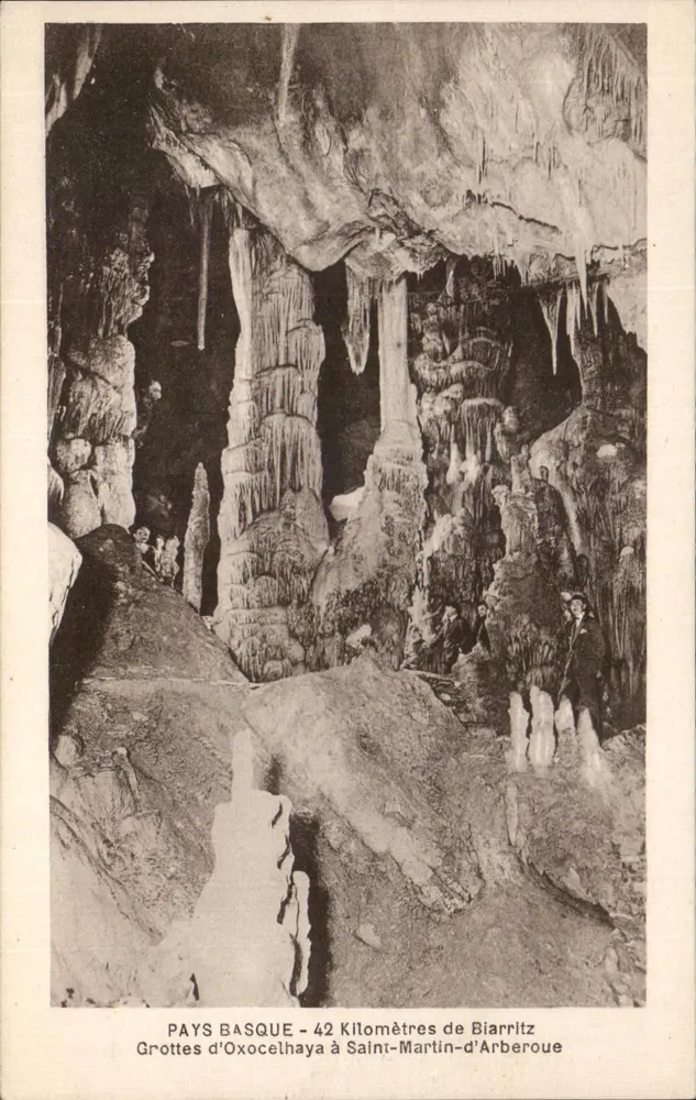 Höhlen von Oxocelhaya — 42 Kilometer von Biarritz — Baskenland - Vorderseite