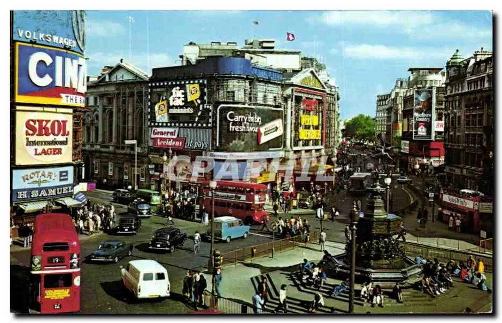 Piccadilly Circus, Londres — vista animada com ônibus vermelhos e placas publicitárias — The Photographic Greeting Card Co. Ltd., Londres, n° 1396 - Frente