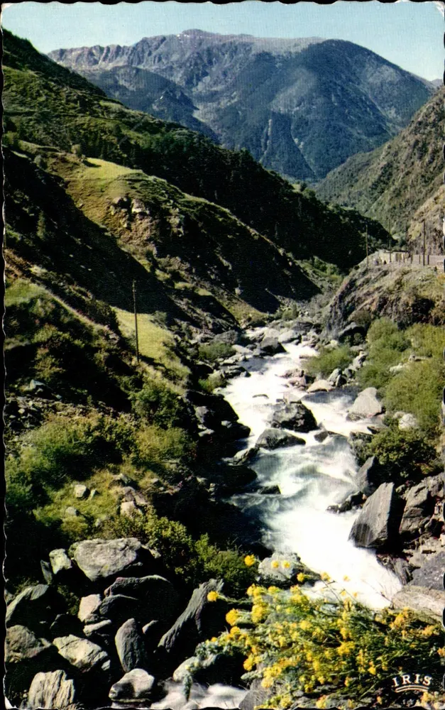 Täler von Andorra — Canillo — Abstieg in das Tal — Lumicad - Vorderseite