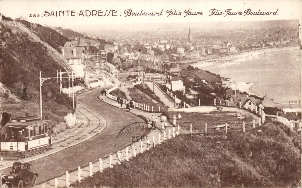 Sainte-Adresse — Boulevard Félix Faure — vista panorâmica com trêm — editor desconhecido, n° 263 - Frente