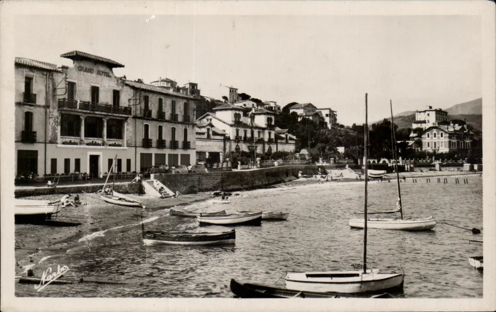 Banyuls-sur-Mer — Die Strandpromenade des Grand Hotels und die Straße nach Cerbère — Verlag Karbo, Nr. 648 - Vorderseite