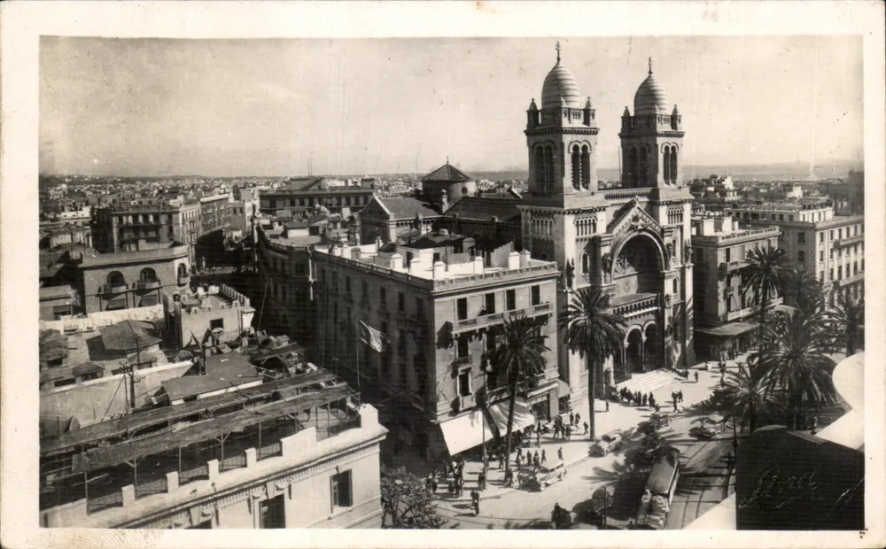 De Kathedraal van Tunis — luchtfoto — onbekende uitgever - Voorkant