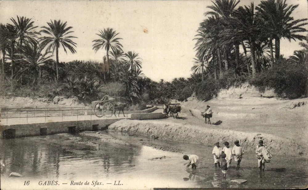 Gabès — Straße nach Sfax — LL. — Nr. 16 - Vorderseite