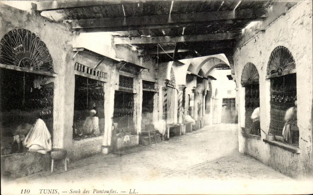 Tunis — Souk das Pantufas — LL. n° 110 - Frente