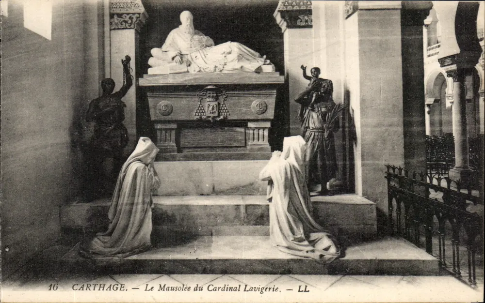 Carthago — Das Mausoleum des Kardinals Lavigérie — LL - Vorderseite