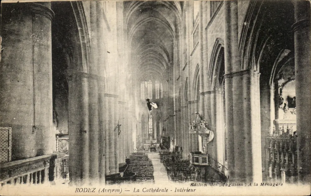 Rodez (Aveyron) — A Catedral — Interior — Edição dos Magasins : A la Ménagère - Frente