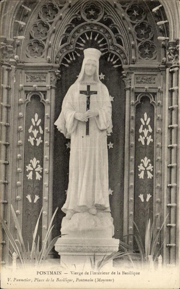 Pontmain — Vista da Virgem no interior da Basílica — V. Pannetier, Place de la Basilique, Pontmain (Mayenne) - Frente