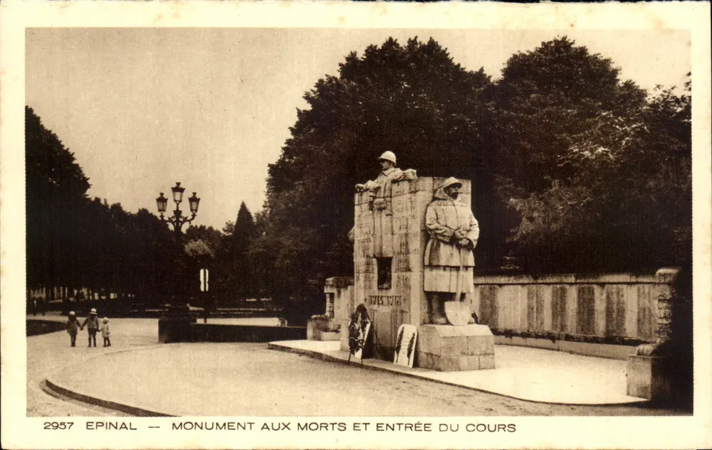 Epinal — Denkmal für die Toten und Eingang zum Cours — Verlag Braun & Cie, Mulhouse-Dornach, Nr. 2957 - Vorderseite
