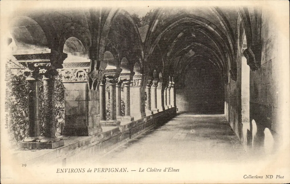 Ambiente de Perpignan — O Cloître de Elne - Frente