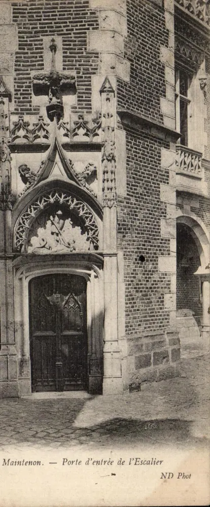 Maintenon — Eingang zur Treppe — ND Phot - Vorderseite