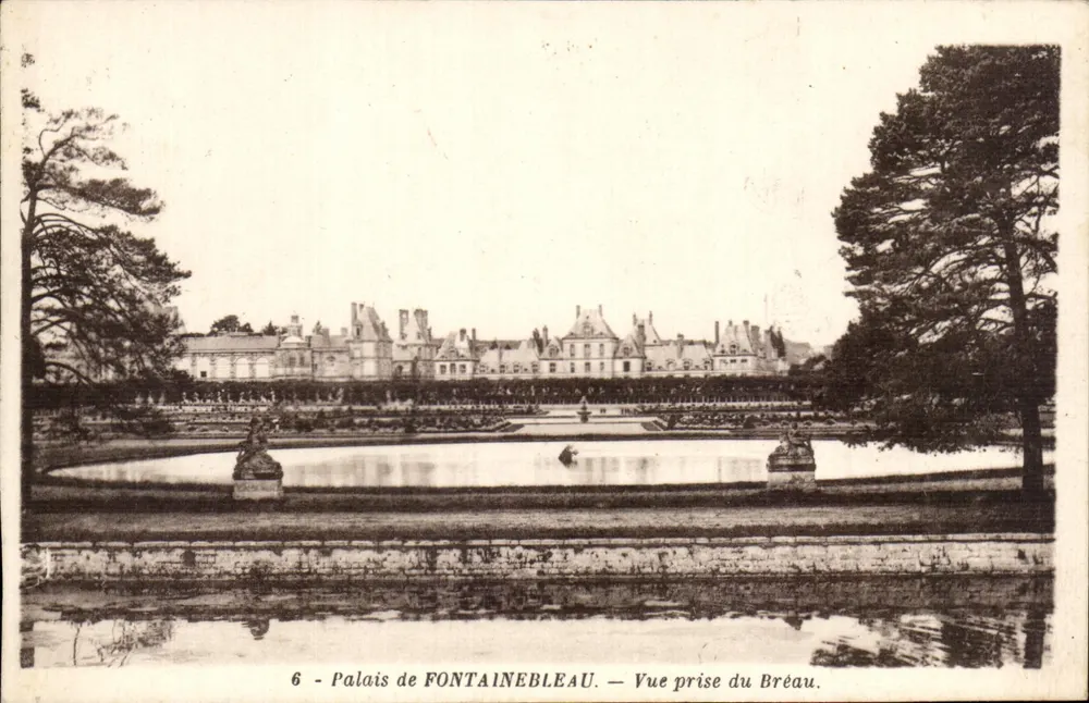 Palast von FONTAINEBLEAU — Ansicht vom Breau — Verleger F. David, 22 rue David, Versailles - Vorderseite