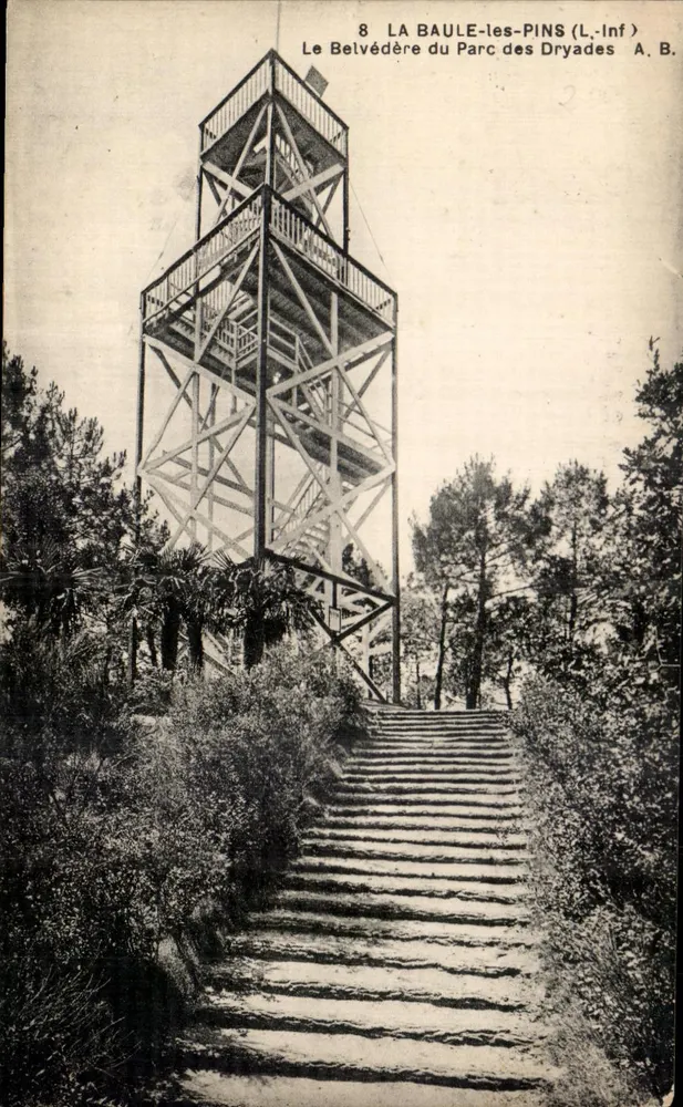 Der Belvedere im Park der Dryades — La Baule-les-Pins (L.-Inf) — A. B. - Vorderseite