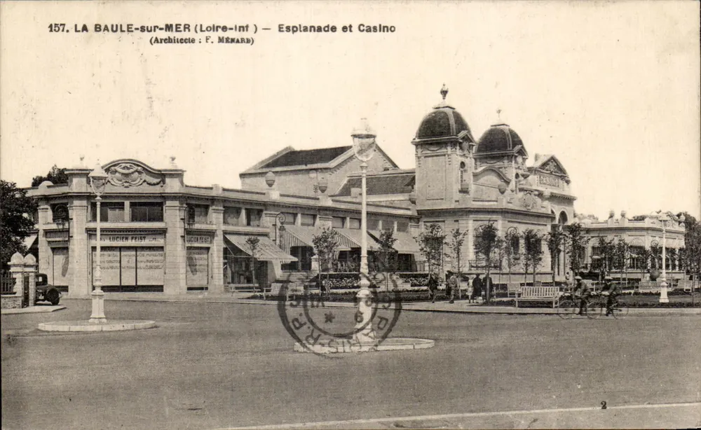 La Baule-sur-Mer (Loire-Inf) — Promenade und Casino — Architekt: F. Ménard - Vorderseite