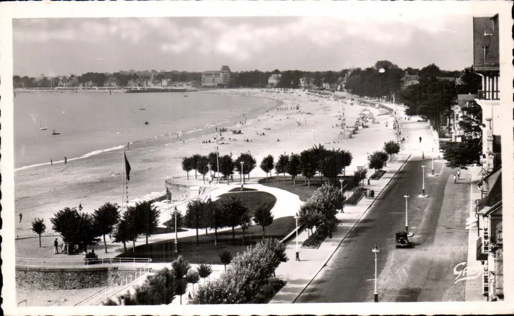 La Baule (L.-Inf.) — Esplanade de l'Hermitage und Strand Benoist — Editions Caby - Vorderseite