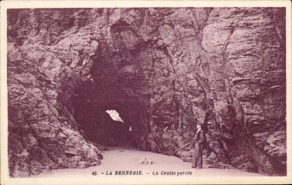 La Bernerie — A Gruta Perforada — G. Artland, editor - Frente