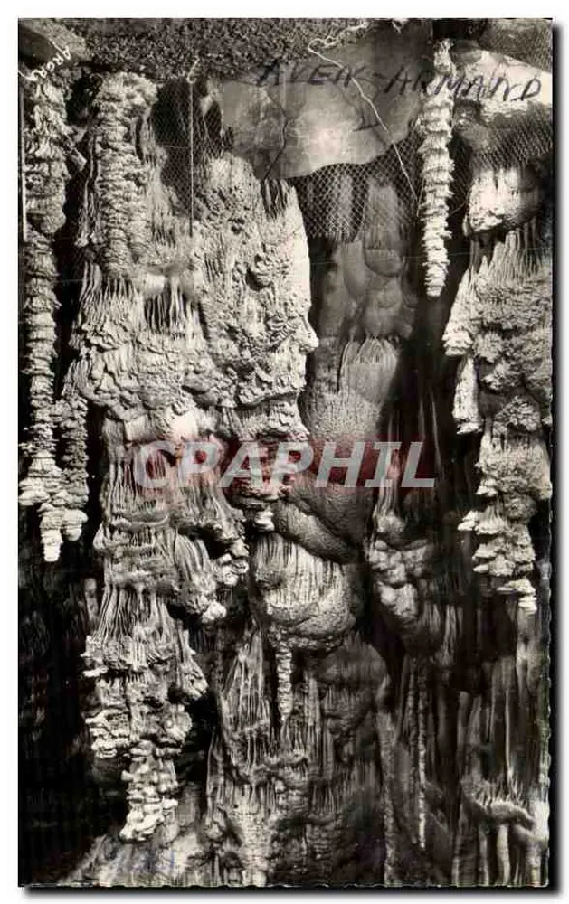 Aven Armand — Na borda do abismo — Les Éditions Armand, Toulouse - Frente