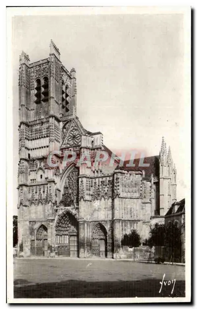 Auxerre (Yonne) — A Catedral São Etienne — Éditions d'Art 'Yvon', Paris - Frente