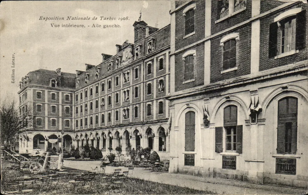 Nationale Ausstellung von Tarbes 1908 — Innenansicht, Linkes Flügel — Edition Lacaze - Vorderseite