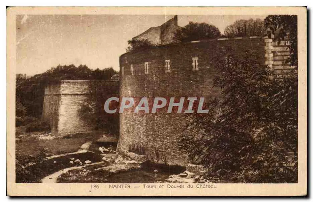 NANTES — Tours et Douves du Château — Édition La Cigogne, 15 bis rue de Strasbourg, Nantes - Vorderseite