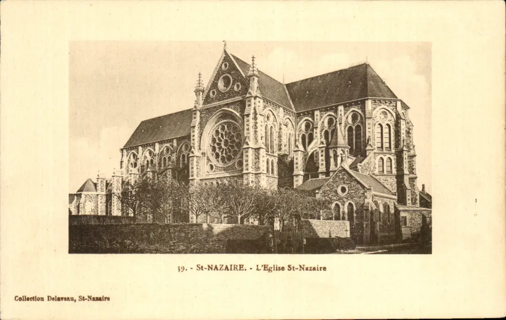 St-Nazaire - Ansicht der Kirche St-Nazaire — Sammlung Delaveau, St-Nazaire - Vorderseite