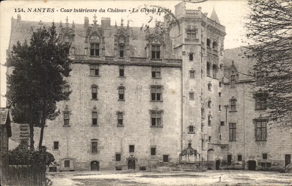 NANTES - Innenhof des Schlosses - Der Grand Logis - Vorderseite