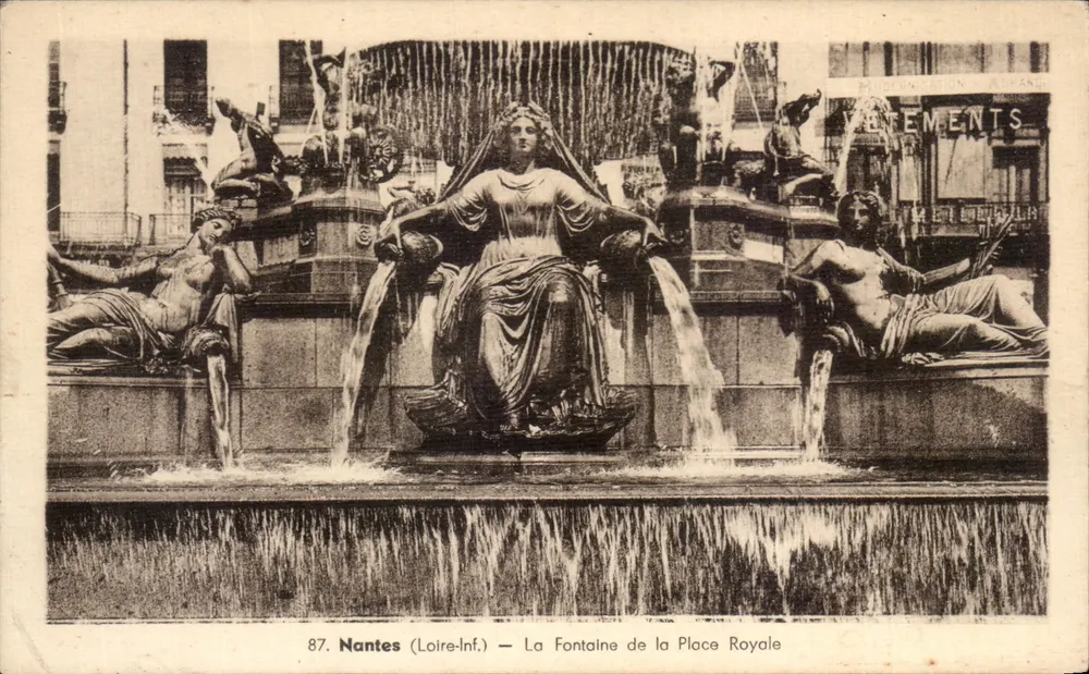 Nantes (Loire-Inf.) — Die Fontaine der Place Royale — J. Nozais, Nantes - Vorderseite