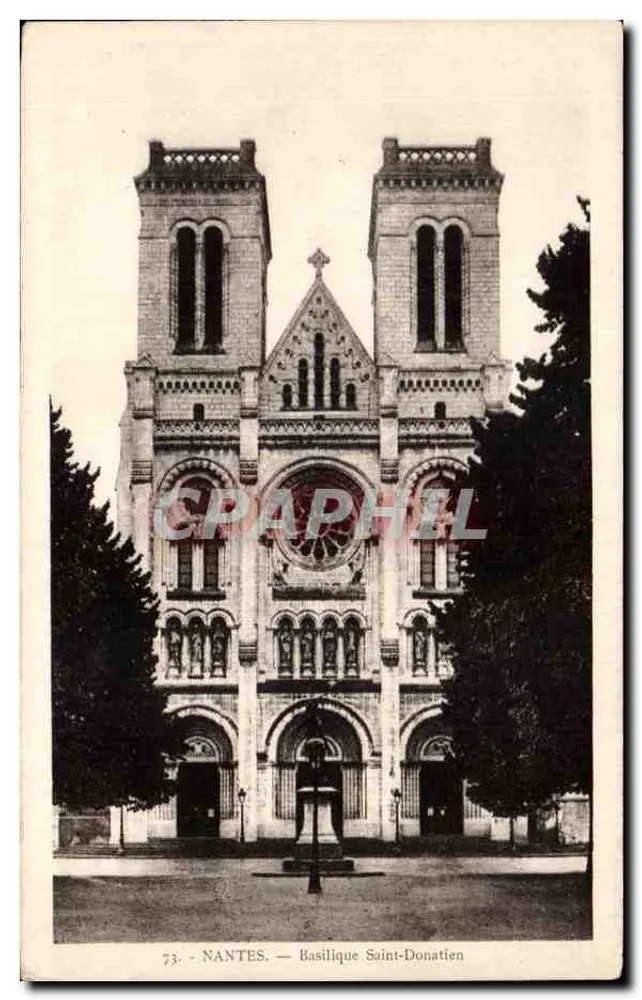 Nantes. — Basiliek Saint-Donatien - Voorkant