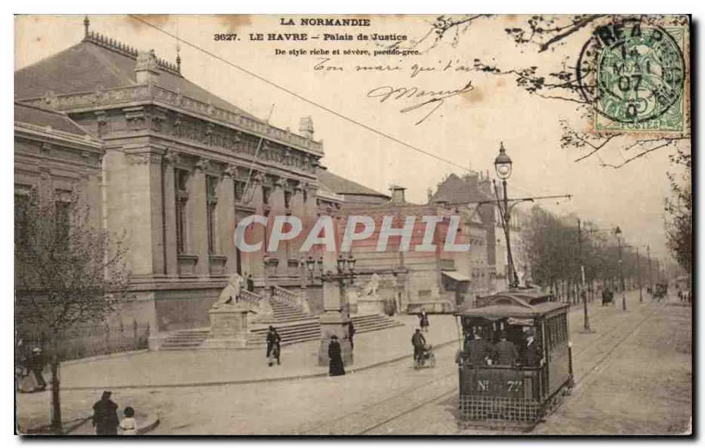 Le Havre — Palácio de Justiça — estilo rico e severo, pseudo-grego - Frente
