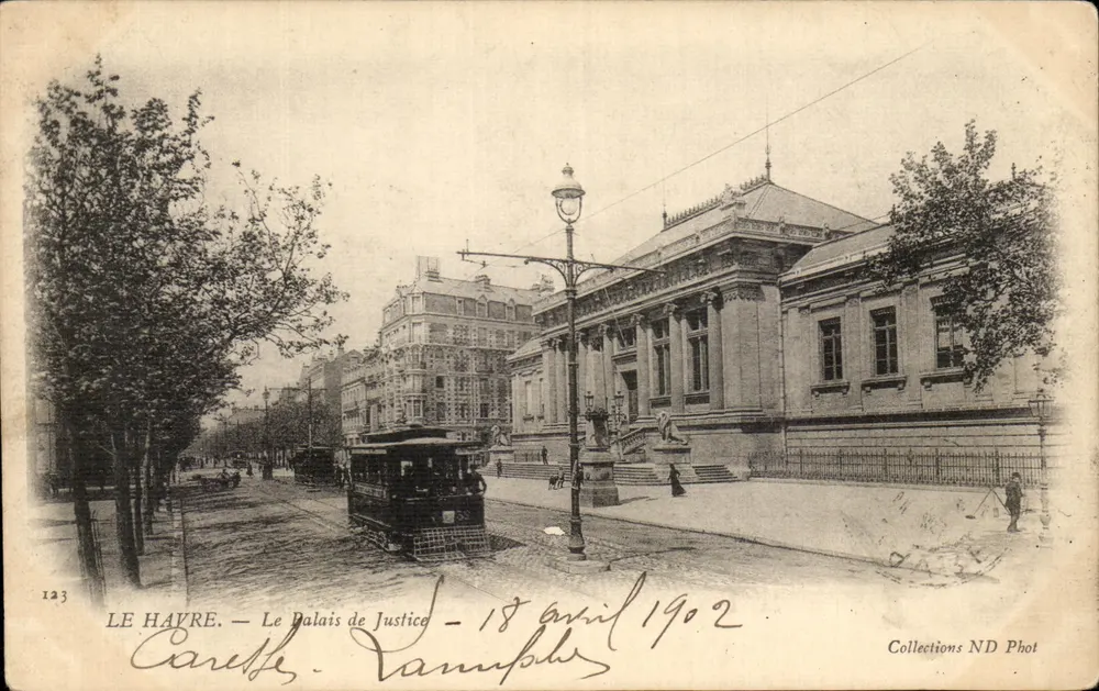 Le Havre — O Palácio de Justiça — Coleções ND Phot - Frente