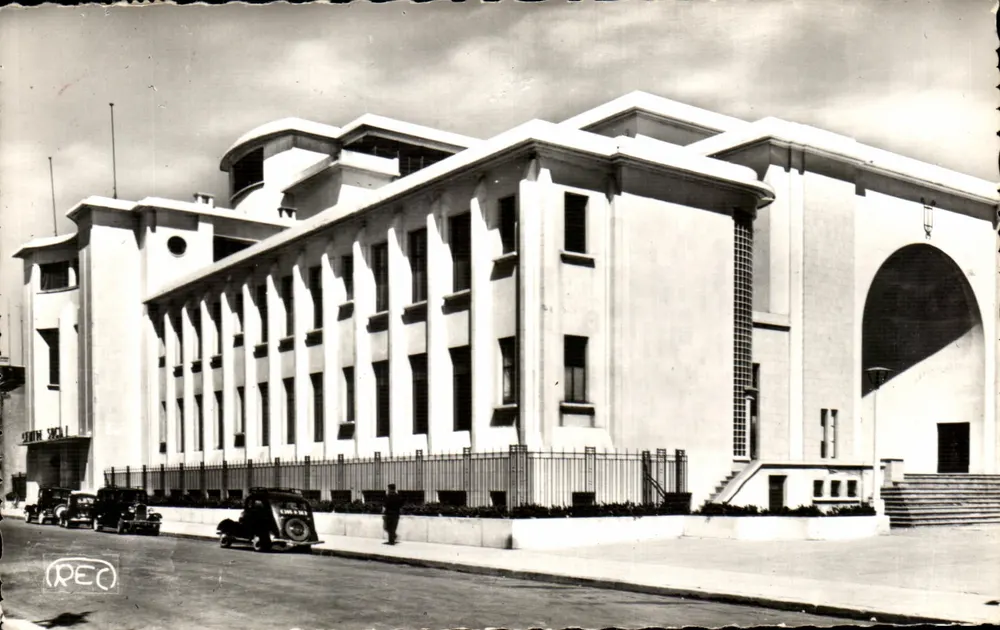 O Centro Social — Châteauroux — editor M. Roussel - Frente