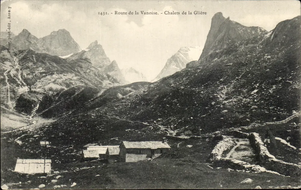 Chalets da Glière — Rua da Vanoise — Fotografia. Edição Aurey - Frente