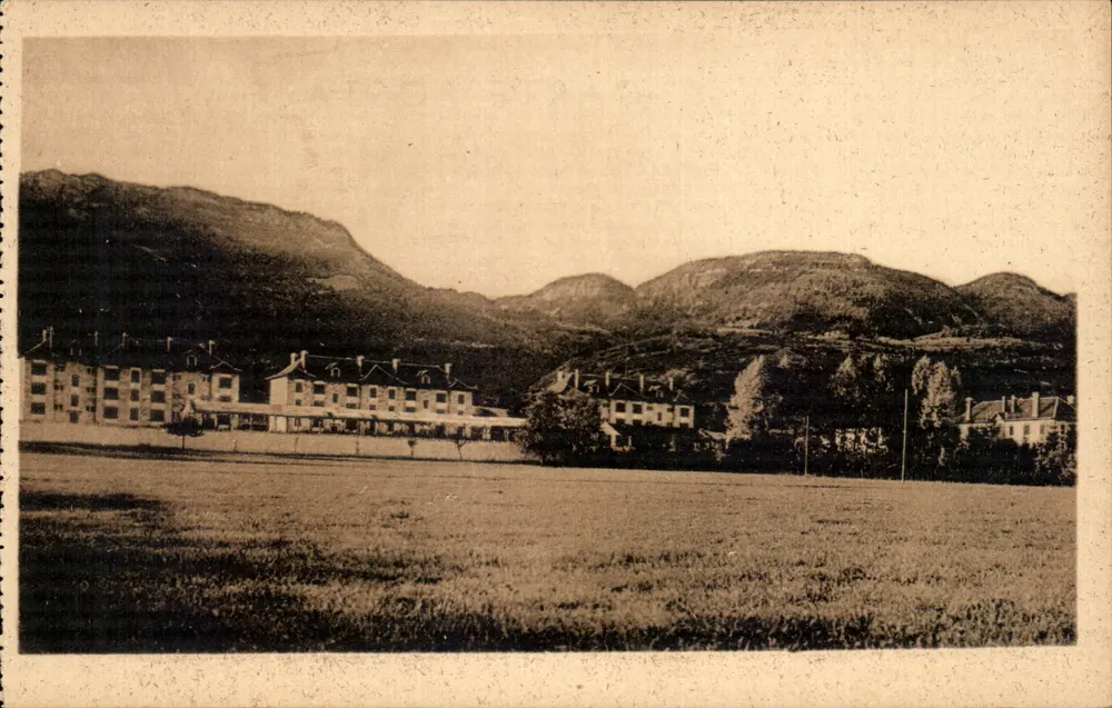 Gex (Ain) — Kasernen der Mobile Gardes und Col de la Faucille — Édit. Laurence, Gex - Vorderseite