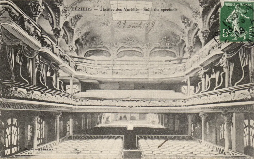 Béziers — Theater des Variétés — Vorstellungssaal — Moderne Galerien - Vorderseite