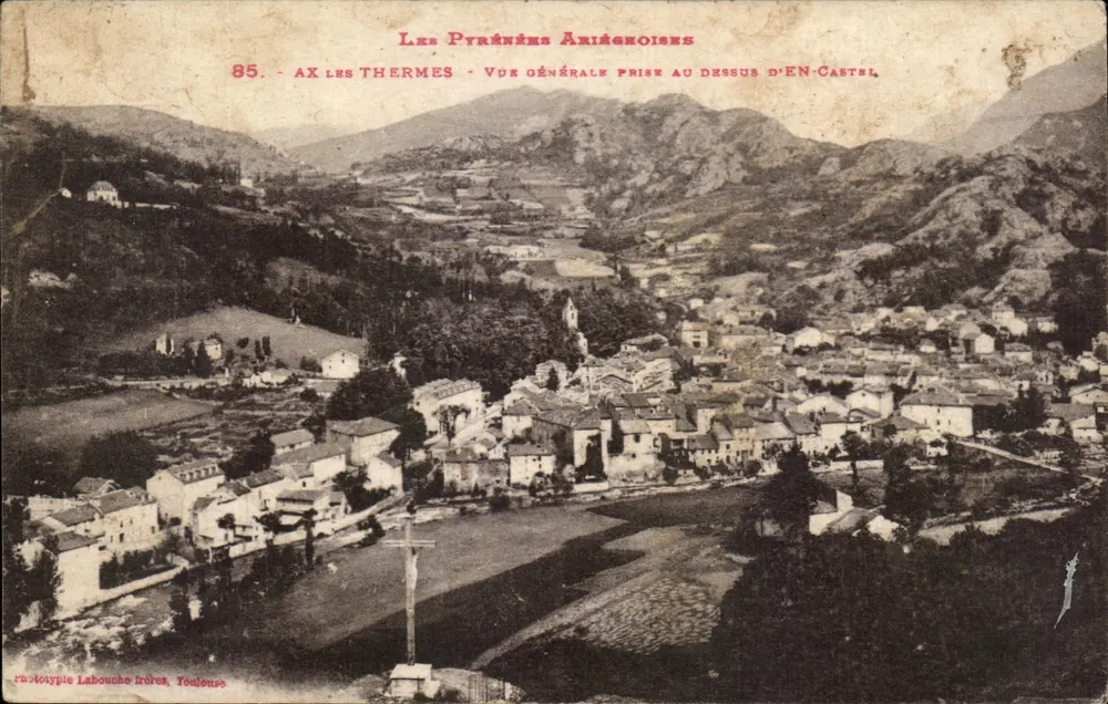 Ax-les-Thermes — Allgemeiner Blick von oben über En-Castel — Phototypie Labouche Frères, Toulouse - Vorderseite