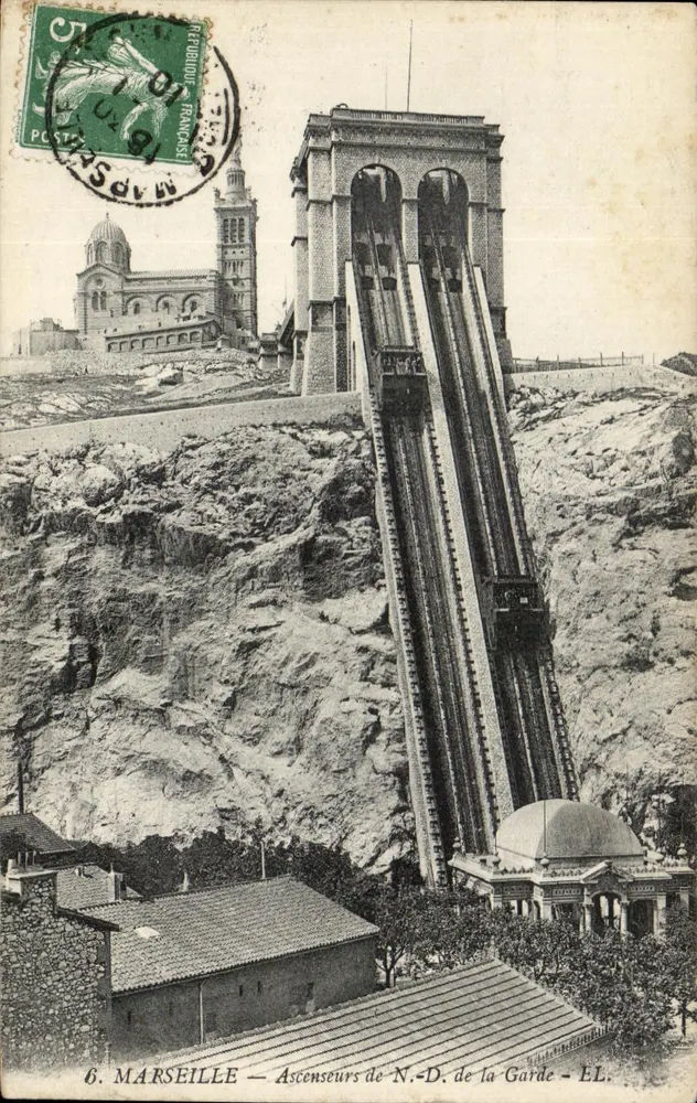 Marselha — Elevadores de N.-D. da Guarda — EL. - Frente
